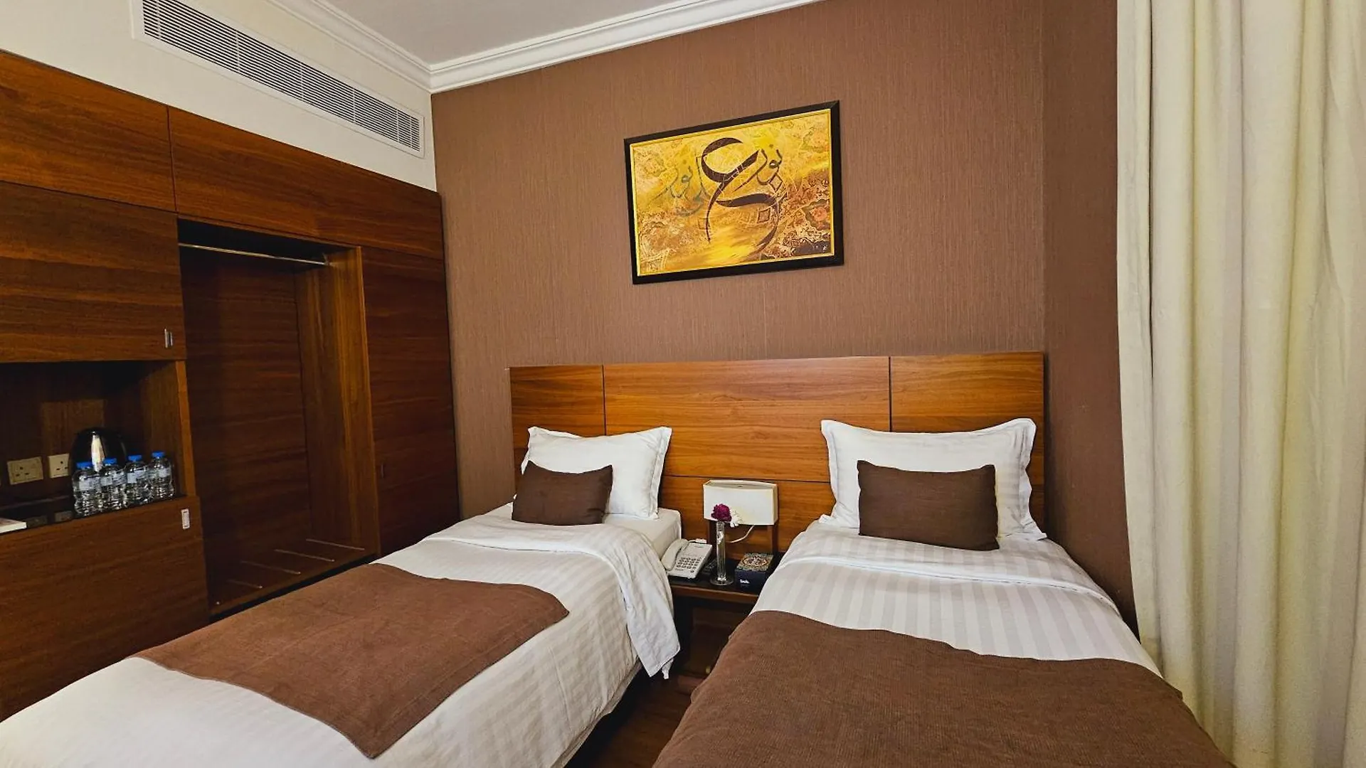 Deluxe Rooms In , Nour Al Thuria Mecca Apartemen